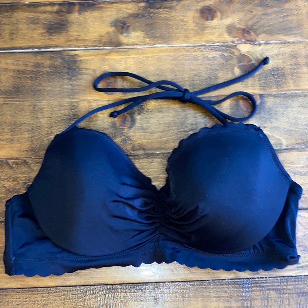 36B‎ bikini top from Victoria's Secret